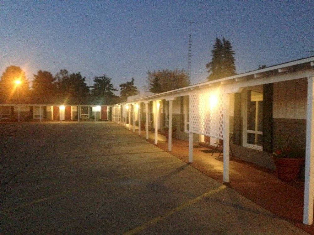 Schuyler Inn Exteriör bild